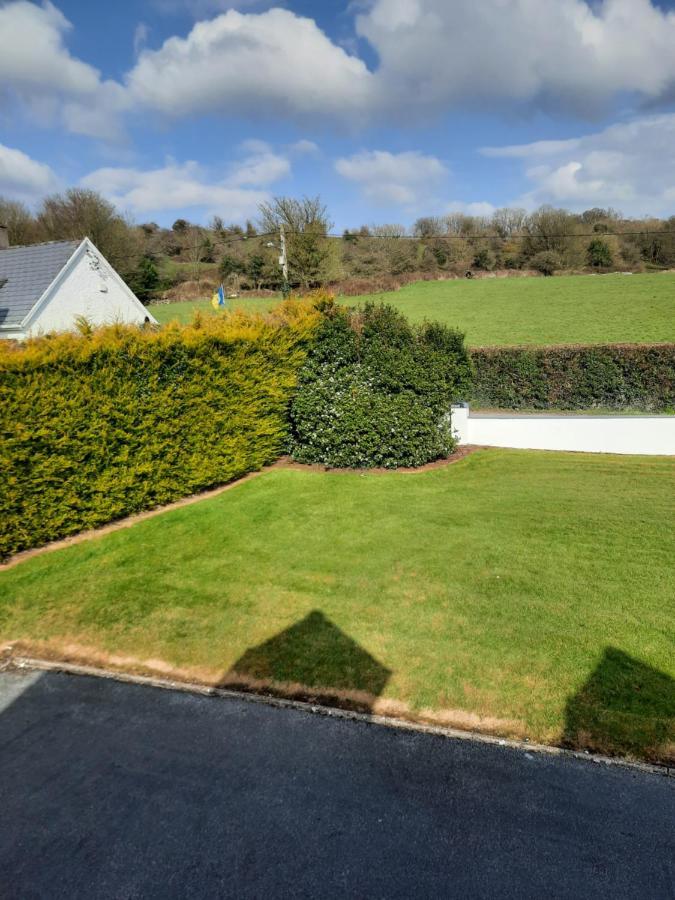 4 Bedroom, 15 Min To Limerick City Quiet Retreat. Exterior foto